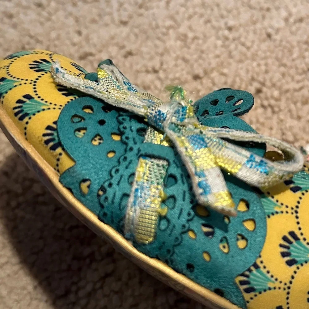 Irregular Choice Yellow and Teal Heels with Bow - Picture 5 of 11